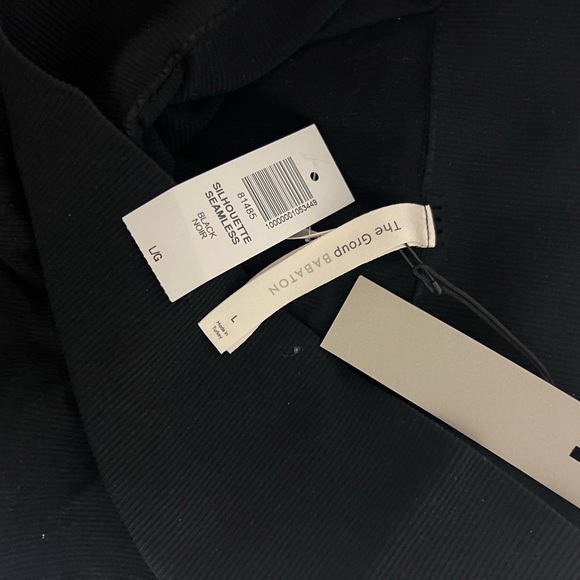 Babaton shorts - Picture 3 of 3